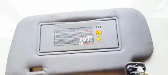 Nissan Primera Sun visor
