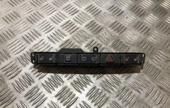 Chrysler Voyager Hazard light switch 04685842aa 746-77463