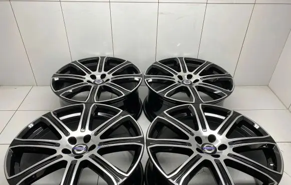 Volvo XC40 R20 alloy rim 