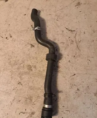 BMW 5 E60 E61 Engine coolant pipe/hose