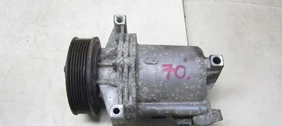 Nissan Juke I F15 Air conditioning (A/C) compressor (pump) 92600BV80A