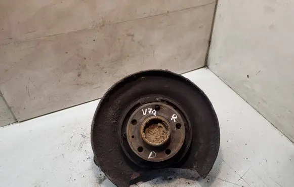 Volvo V70 Rear wheel hub