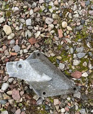 BMW 7 E65 E66 Engine mounting bracket 6758419