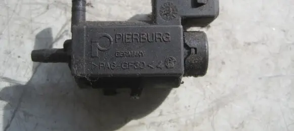 BMW 5 F10 F11 Vacuum valve 70231800