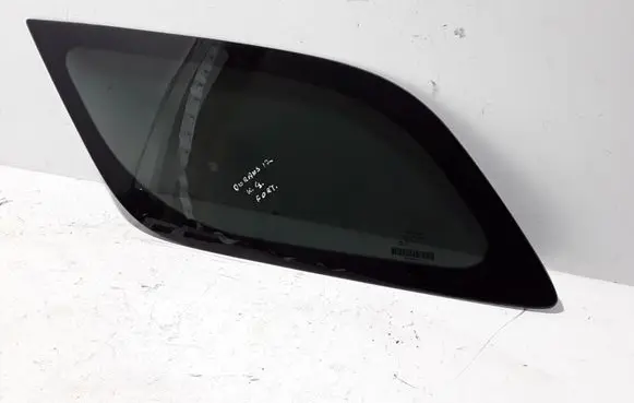Dodge Durango Rear side window 68092699AA