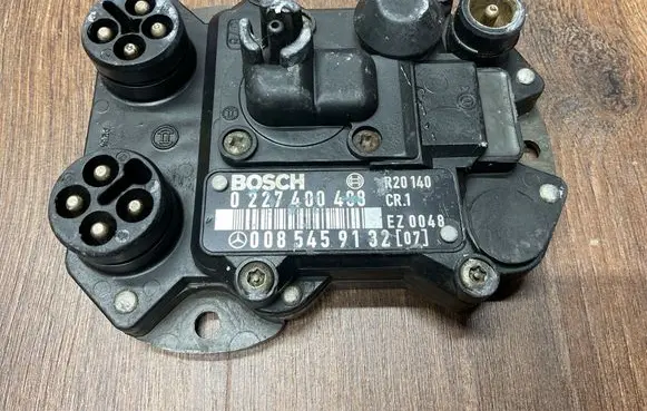 Mercedes-Benz E W124 Combustion control unit/module 0085459132 0227400408