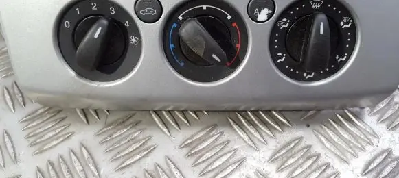 Ford Focus Climate control unit 69607003