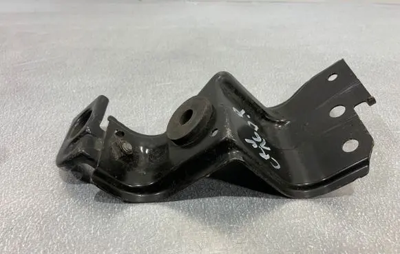 Honda CR-V Radiator mount bracket