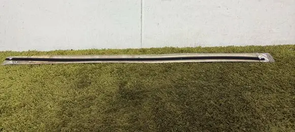 Nissan Maxima A34 Windshield trim 7272540U10