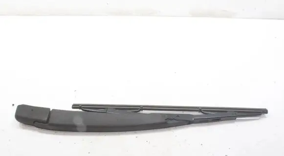 Nissan Juke I F15 Rear wiper blade arm 