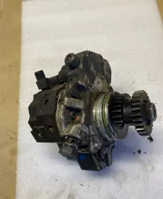 Mercedes-Benz GL X164 Fuel injection high pressure pump A6290700001 0445010117