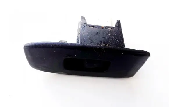 Mitsubishi Pajero Electric window control switch MR445659
