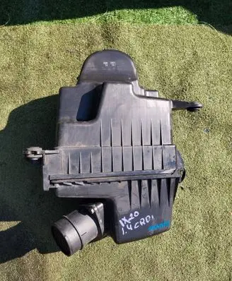 Air filter box