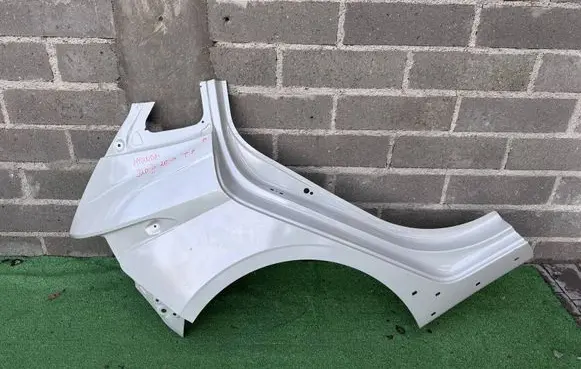 Hyundai i20 (BC3 BI3) Rear arch 