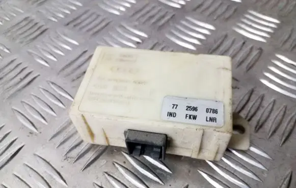 Audi A6 S6 C4 4A Immobilizer control unit/module 4A0953234F G750491E