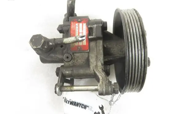BMW 3 E36 Power steering pump 2106126 1141516