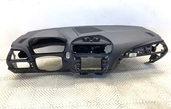 BMW 2 F22 F23 Dashboard 9226003