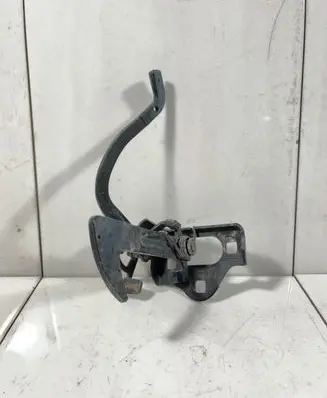 Skoda Octavia Mk2 (1Z) Engine bonnet/hood lock/latch loop/hook 1Z0823480F