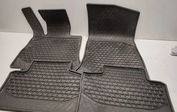 Mercedes-Benz EQC Car floor mat set A2536804501
