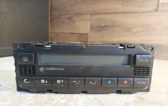 Volkswagen PASSAT B5.5 Climate control unit 3B1907044H