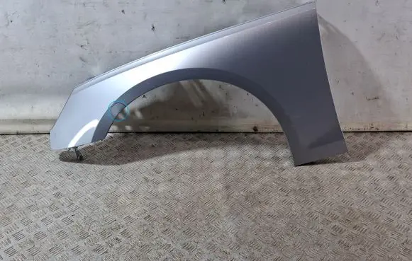 Audi A4 S4 B9 8W Fender 8W0821105A 8W0821091