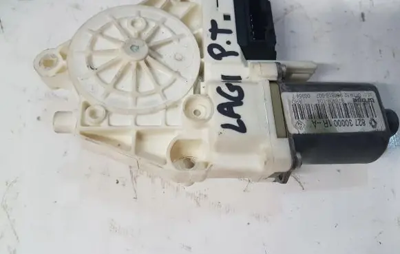 Renault Laguna III Rear door window regulator motor 827300001R