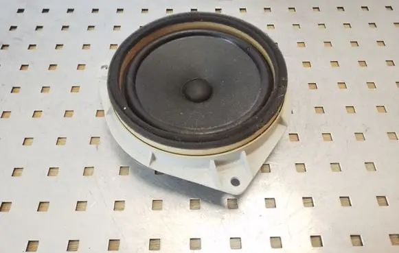 Toyota Land Cruiser (J120) Rear door speaker 8616022890