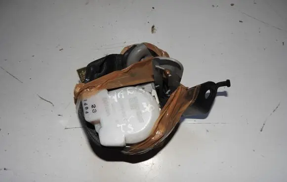 Toyota Yaris Seat belt trim 5678j