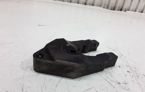Nissan X-Trail T30 Fuel Injector clamp holder