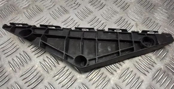 Toyota Avensis T270 Front bumper mounting bracket 5253505040