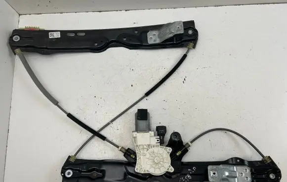 Jaguar XE Front door window regulator with motor C39789101