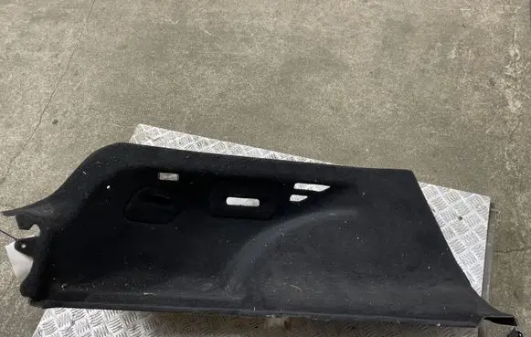 Opel Insignia B Trunk/boot side trim panel 39129490
