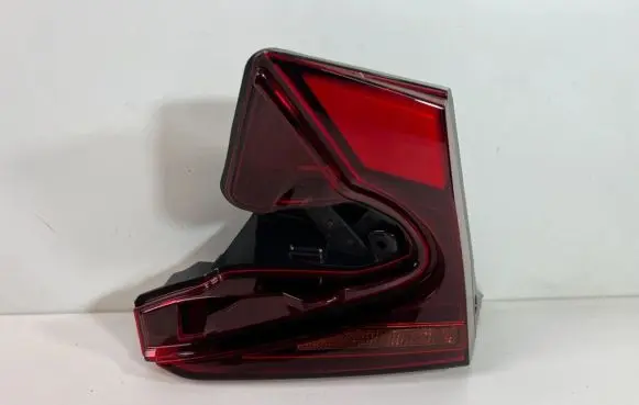 Toyota C-HR I Tailgate rear/tail lights 81590F4130