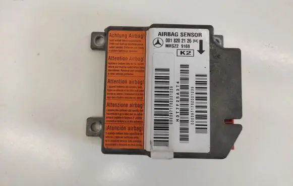 Mercedes-Benz E W210 Air suspension control unit module (rear) 0018202126