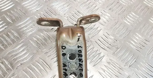 KIA Sorento Rear door lower hinge