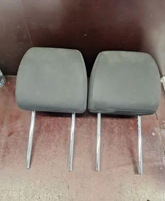 Peugeot 308 SW Front seat headrest 