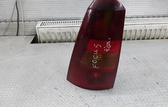 Ford Focus Rear/tail lights XS4X13N004EC