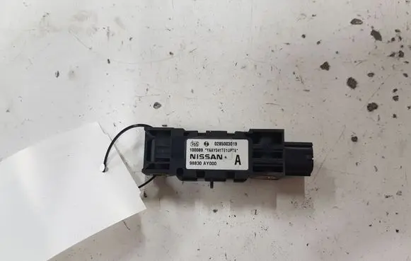 Nissan Almera N16 Airbag deployment crash/impact sensor 0285003019 100089