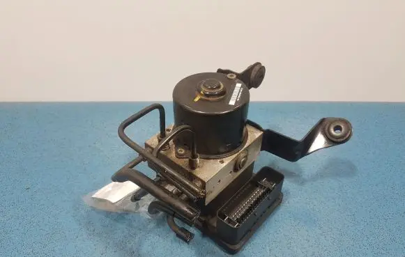 Mazda 3 I ABS Pump 6N61-2C405-GA