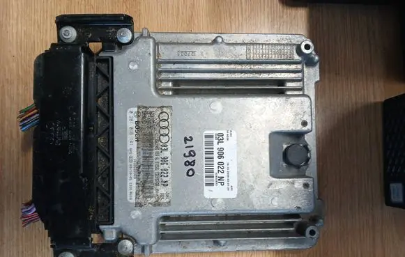 Audi A4 S4 B8 8K Engine control unit/module 03L906022NP 0281016141