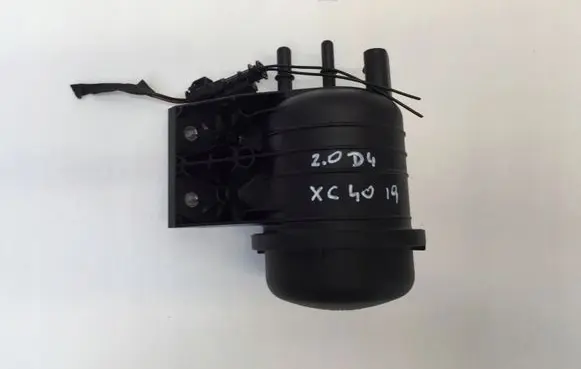 Volvo XC40 Fuel filter housing 31679237