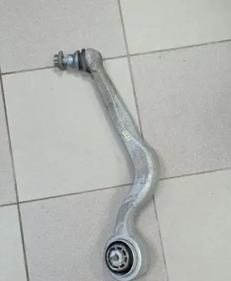 Mercedes-Benz GLC C253 Front lower control arm/wishbone 2130200