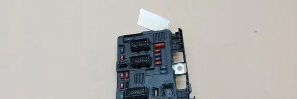 Peugeot 206 Relay mounting block 9648498880PartsSC