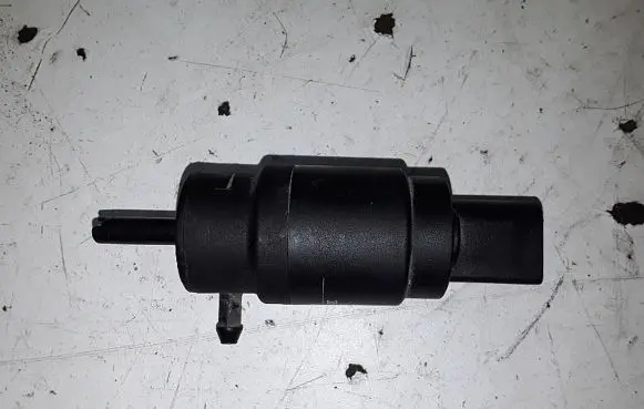 Mercedes-Benz E W211 Windscreen/windshield washer pump 3090179
