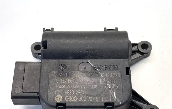Volkswagen Golf Plus Air flap motor/actuator 3C0907511QN