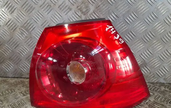Volkswagen Golf V Rear/tail lights 1k6945096e