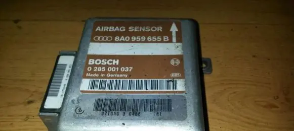 Audi A6 S6 C4 4A Airbag control unit/module 8A0959655B 0285001037