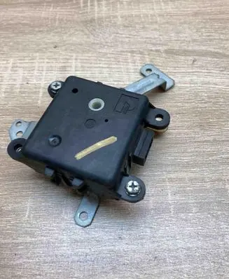 Nissan Almera N16 Air flap motor/actuator 3N58030820 001215