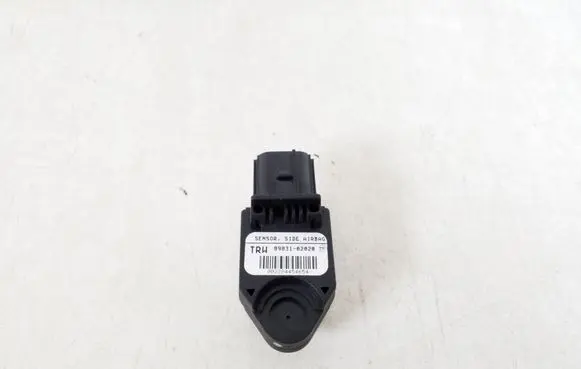 Toyota Corolla E120 E130 Airbag deployment crash/impact sensor 89831-02020