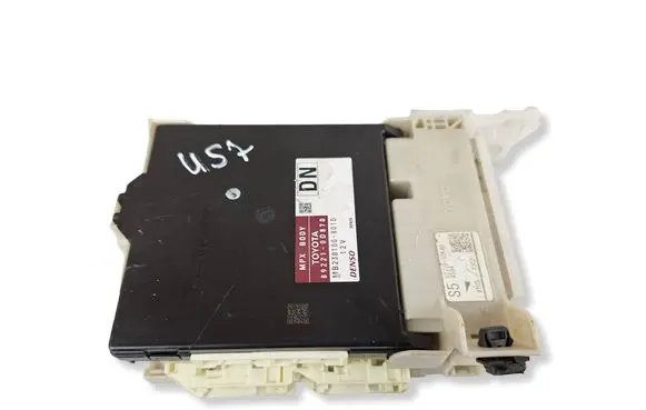 Toyota Yaris Other control units/modules 892210D870 8273052K40